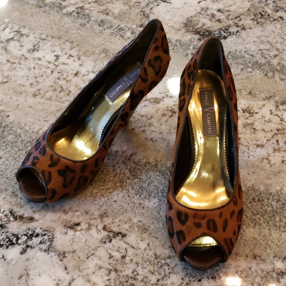 Vince Camuto Mina Calf Hair Peep Toe Heels 7.5